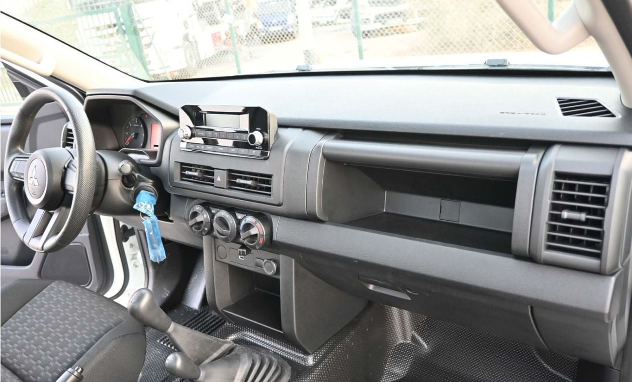 Mitsubishi L200 Mitsubshi L200 GL Single Cabin 4WD MT DSL