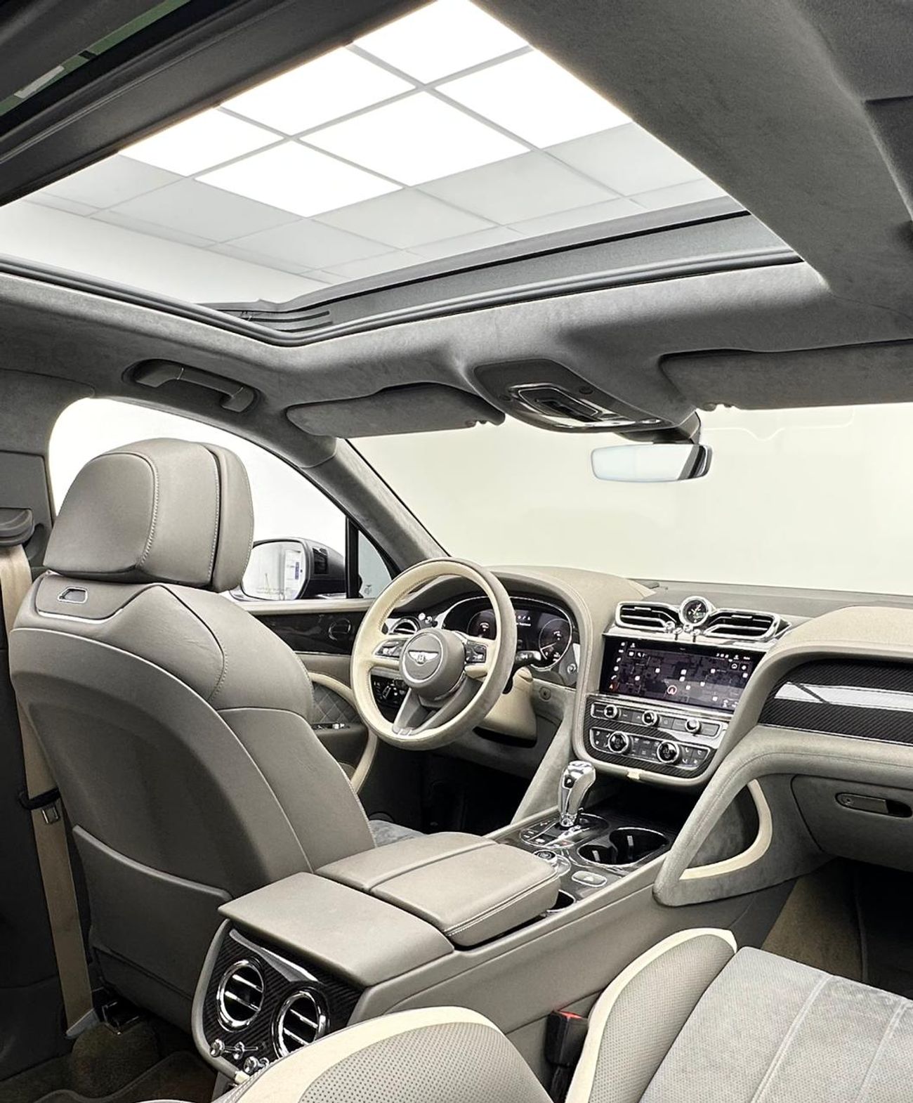 Bentley Bentayga 2022 Bentley Bentayga W12 Speed, 2 Year Warranty Unlimited KM, Full Service History, GCC