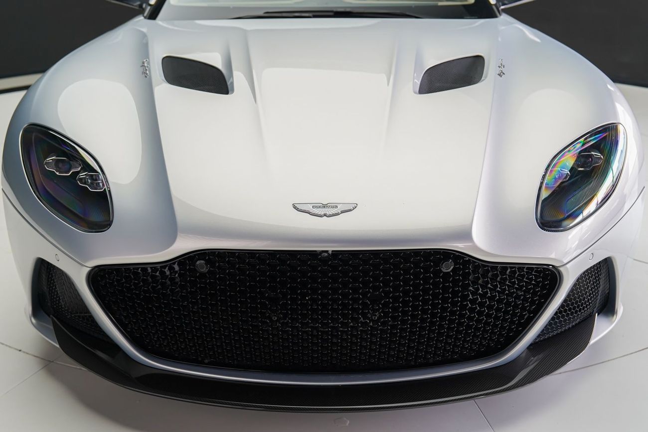 أستون مارتن DBS Superleggera 5.2L