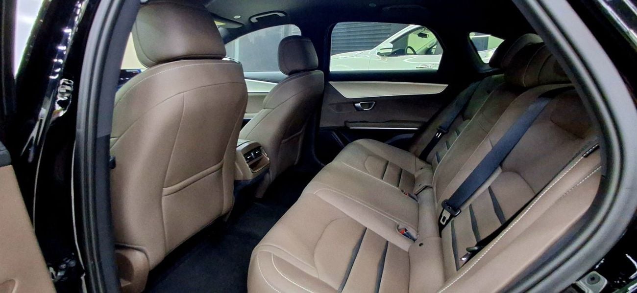 BYD HAN Premium i.110 AWD