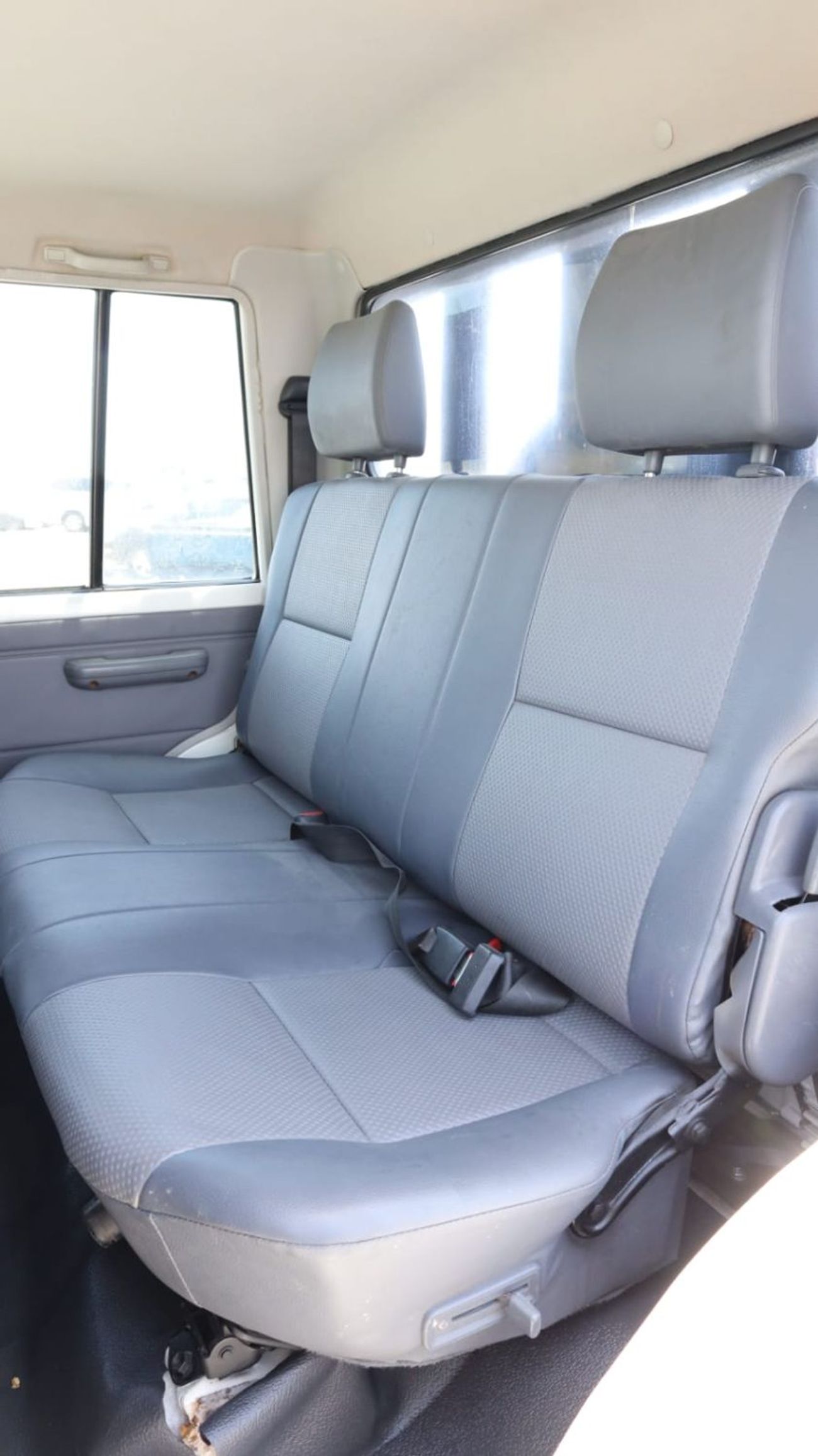 Toyota Land Cruiser Pick Up Double Cabin 4.5L 2014 TOYOTA LAND CRUISER DOUBLE CABIN