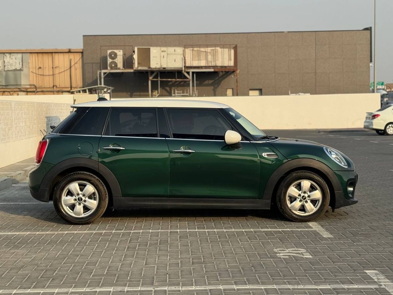 Mini Cooper Std 1.6L