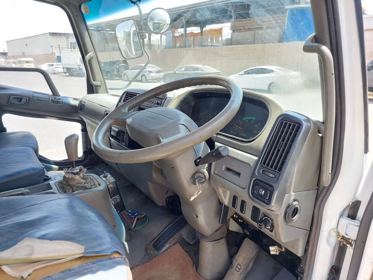 ميتسوبيشي فايتر MITSUBISHI FIGHTER DUMPER TRUCK RHD 2003 MODEL 8.2 L DIESEL MANUAL(PM60964)