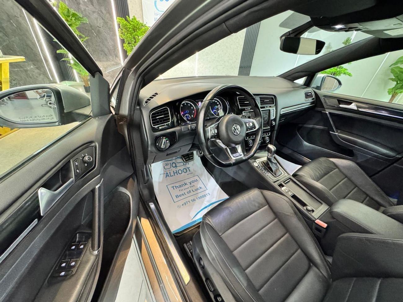 فولكس واجن جولف ار AWESOME VOLKSWAGEN GOLF R || UNIQUE COLOR || FULL OPTIONS || GCC || PERFECT CONDITION || LOW MILEAGE