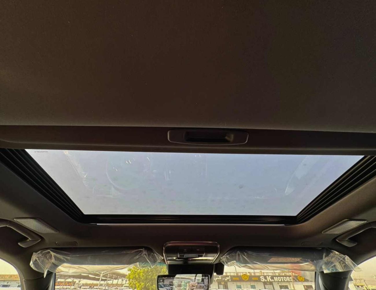 لكزس LX 700h SIGNATURE || AUTOPARK | 3.5L HEV V6 | 360*CAMERA | SUNRROF | LETAHER WITH PWR SEATS (CODE # LX7S1)