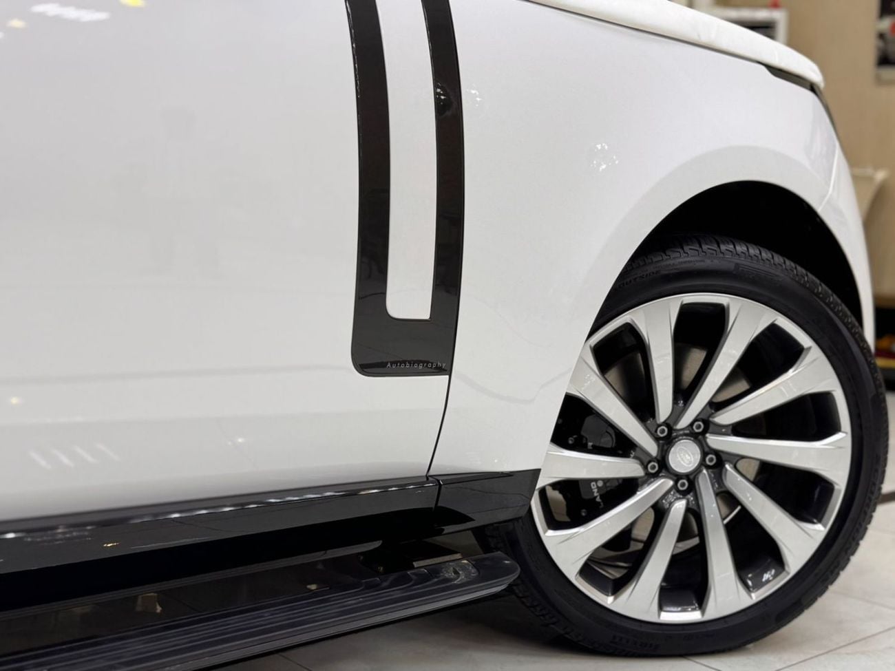 لاند روفر رينج روفر LAND ROVER RANGE ROVER AUTOBIOGRAPHY P 530 / GCC UNDER WARRANTY 2026