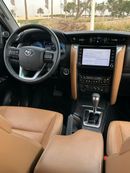 تويوتا فورتونر VXR 4.0L (278 HP)