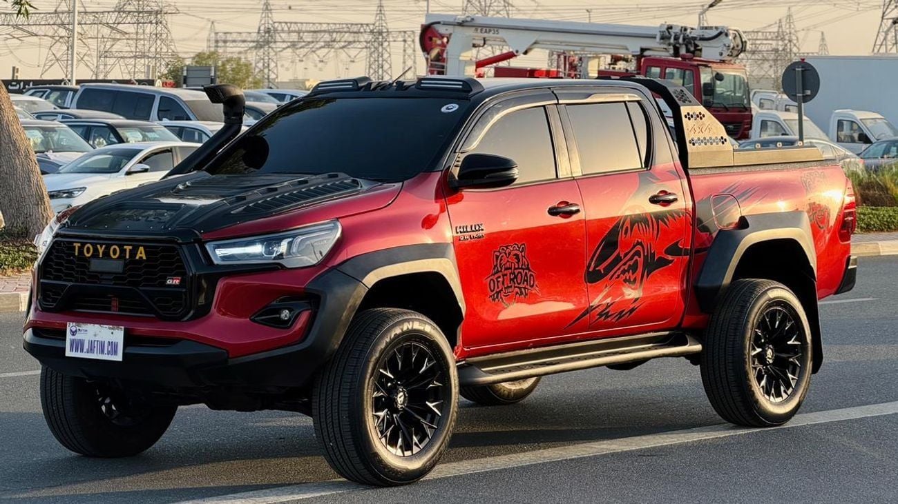تويوتا هيلوكس 2019 | 2.8L DIESEL | MANUAL TRANSMISSION | RHD | MODIFIED TO GR SPORTS KIT | BONNET SCOOP | ROOF TOP