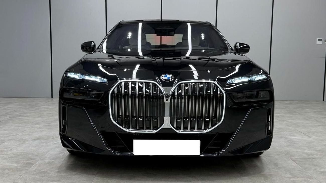 BMW 735 i | M Sport | Brand New | Dealer Warranty & Service Contract