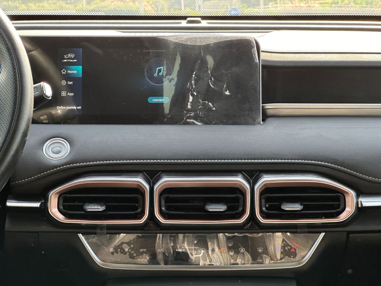 Jetour X70 Plus Comfort 2024 GCC 1.5L Turbo 4 Cylinders