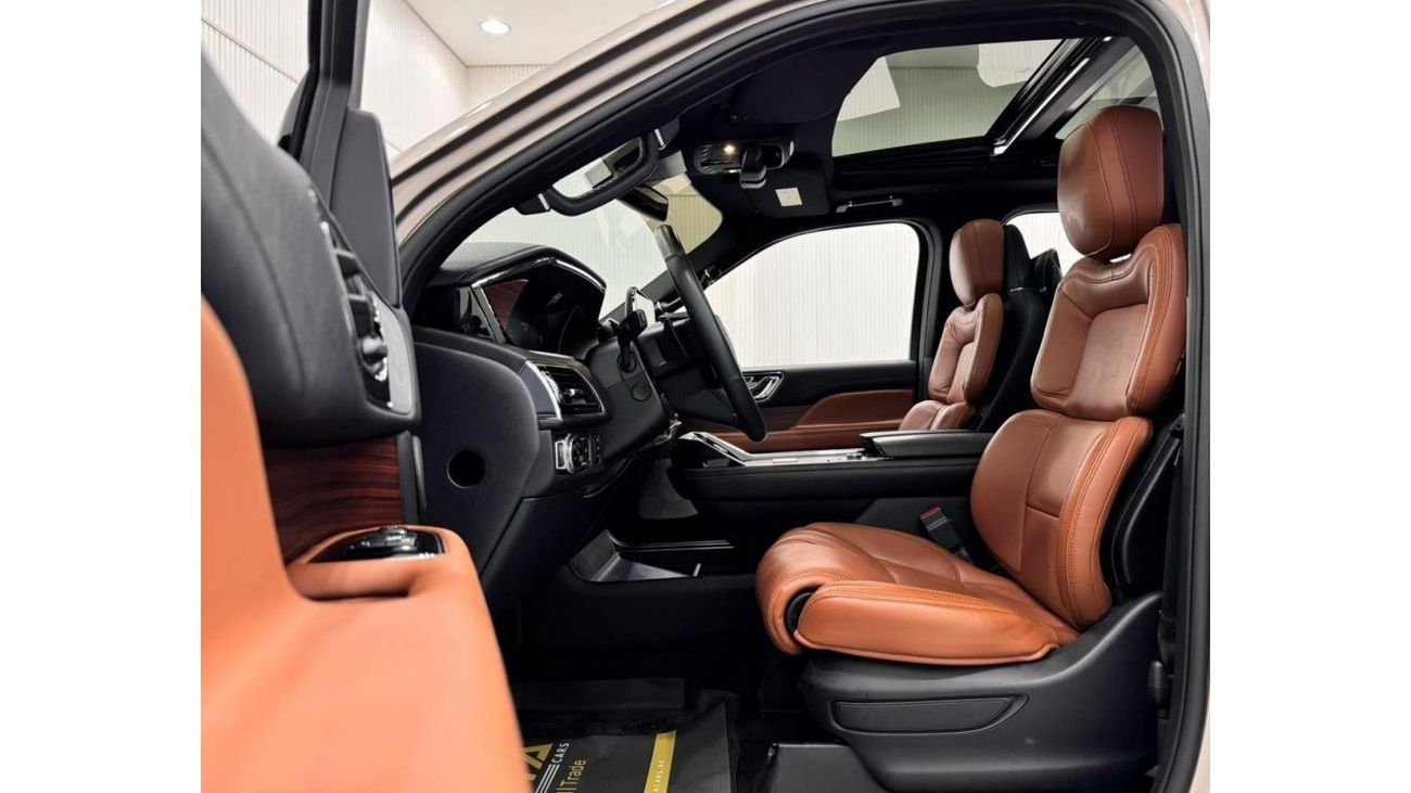 لينكولن نافيجاتور 2020 Lincoln Navigator Reserve, Nov 2025 Lincoln Warranty + Service Pack, Fully Loaded, Low Kms, GCC
