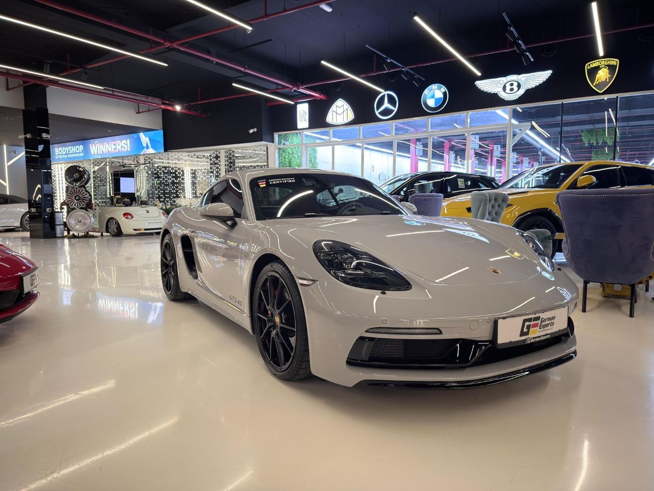 بورش كايمان 718 GTS 4.0L A/T