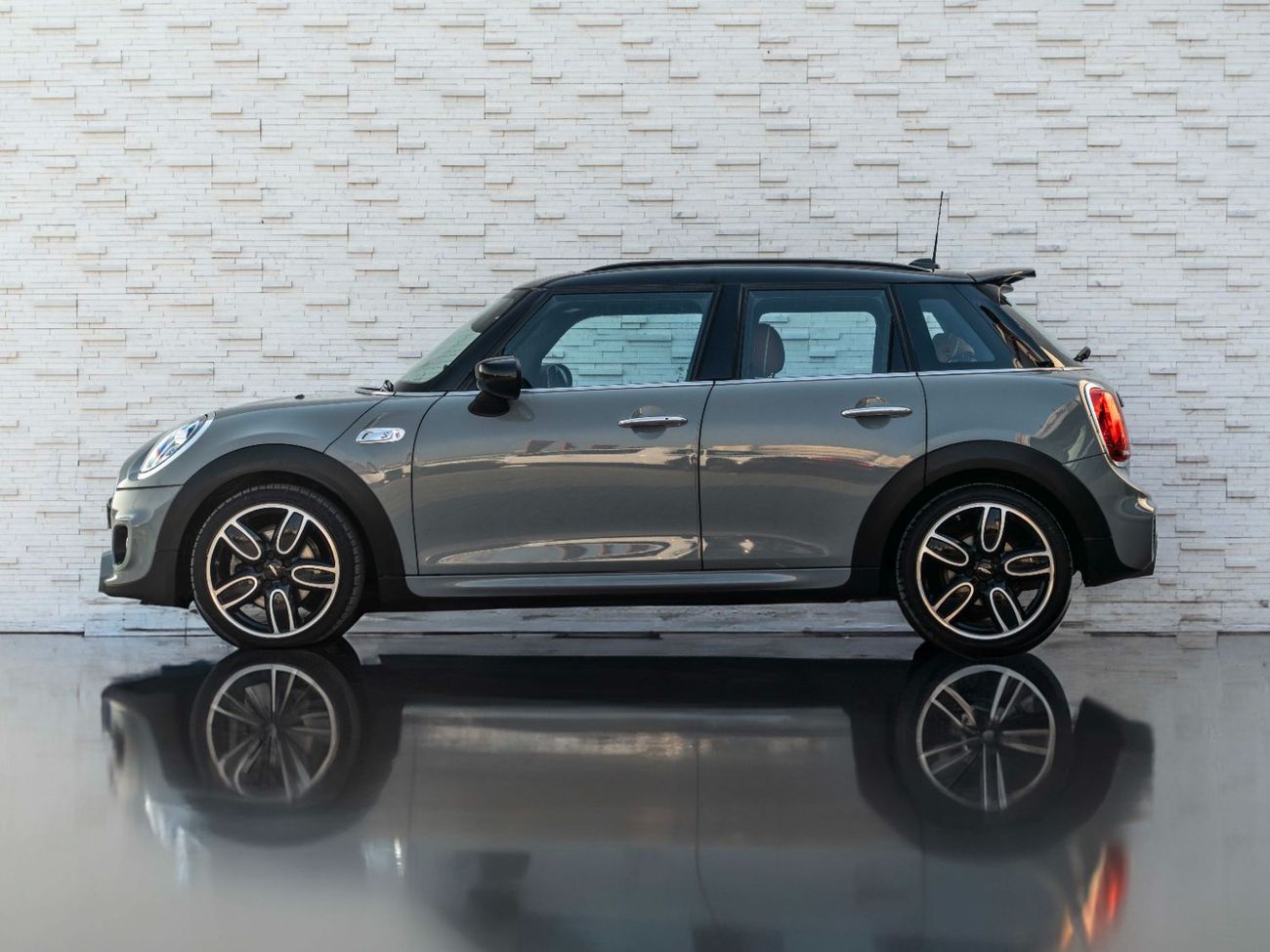 Used Mini Cooper S JCW 2021 for sale in Dubai - 912687