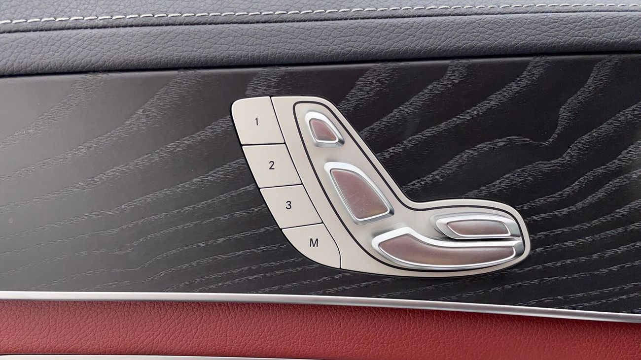 مرسيدس بنز C 200 PREMIUM AMG SPORT PACK 2 | بدون دفعة مقدمة | اختبار القيادة في المنزل