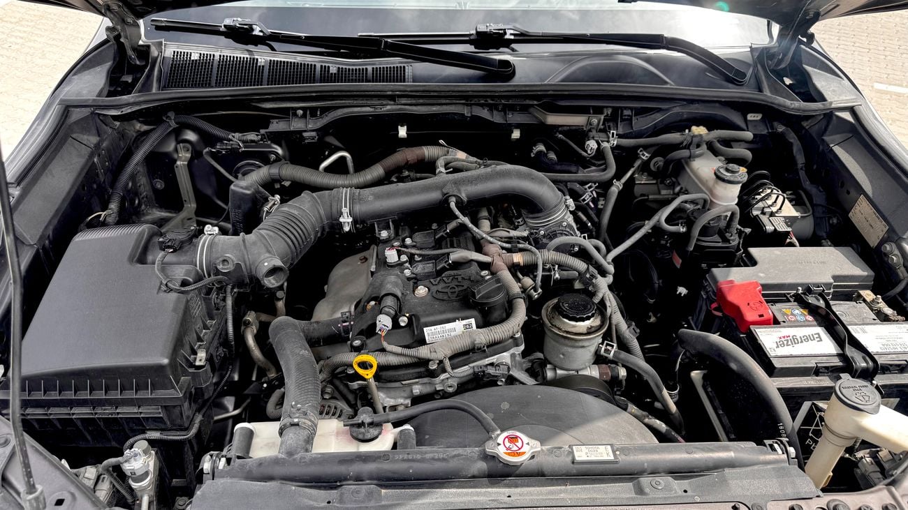 Toyota Fortuner EXR 2.7L 4WD