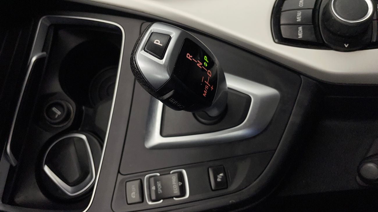 بي أم دبليو 120i EXECUTIVE 2 | بدون دفعة مقدمة | اختبار القيادة في المنزل