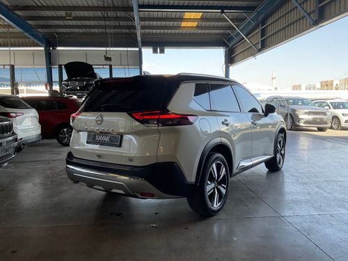 نيسان إكس تريل SL | شامل الضمان | 0 ﺪﻔﻋﺓ ﺃﻮﻟﻯ