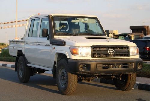 تويوتا لاند كروزر بيك آب TOYOTA LANDCRUISER 79 4.5L V8 DIESEL DOUBLE CAB STD MANUAL