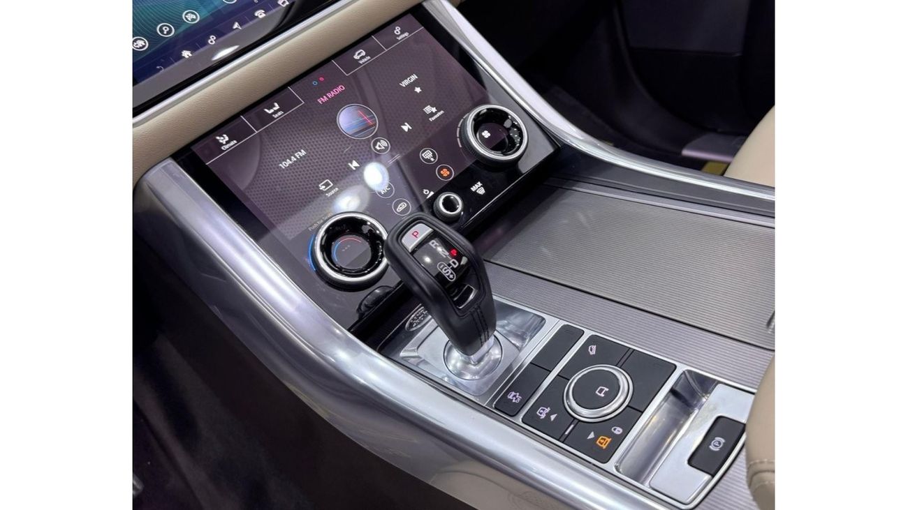 لاند روفر رينج روفر سبورت 2019 Range Rover Sport HSE V6, Warranty, Full Range Rover Service History, Very Low Kms, GCC