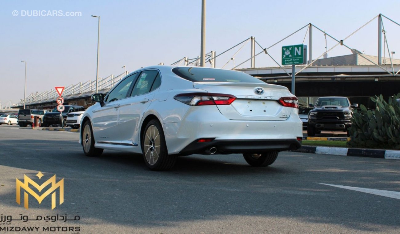 Toyota Camry TOYOTA CAMRY 2.5L HYBRID GLE 2023 GCC PTR (PLUS 10% FOR LOCAL REGISTRATION)