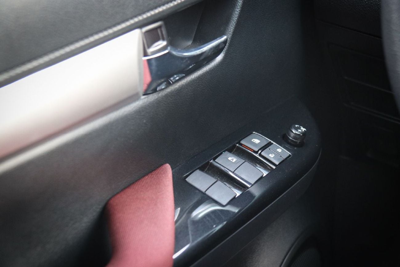 Toyota Hilux GLX 2.7L MT 2026 without push start