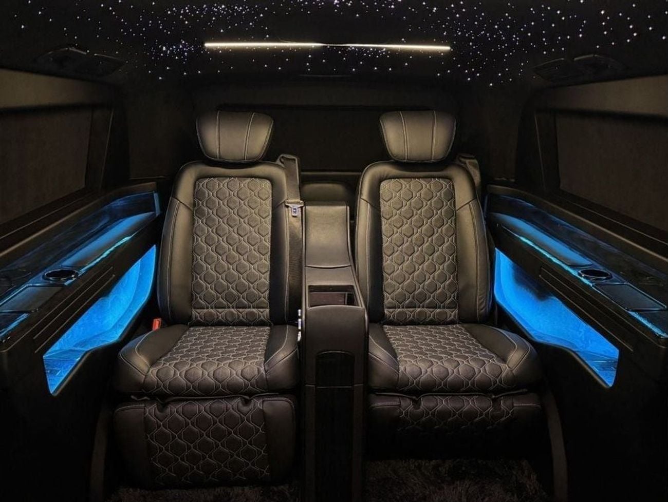 Mercedes Benz V300 AVANTGARDE VIP Conversion Brand New 2025 Model in RHD or LHD