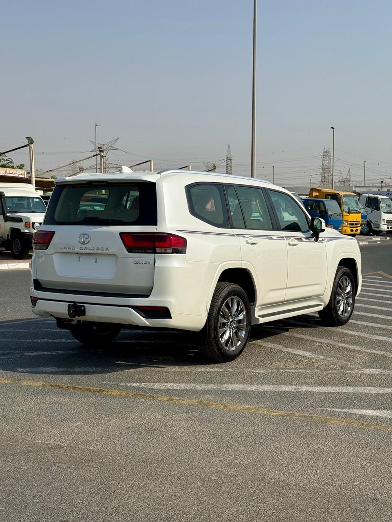 تويوتا لاند كروزر Toyota Land Cruiser GXR 4.0L 2026 White
