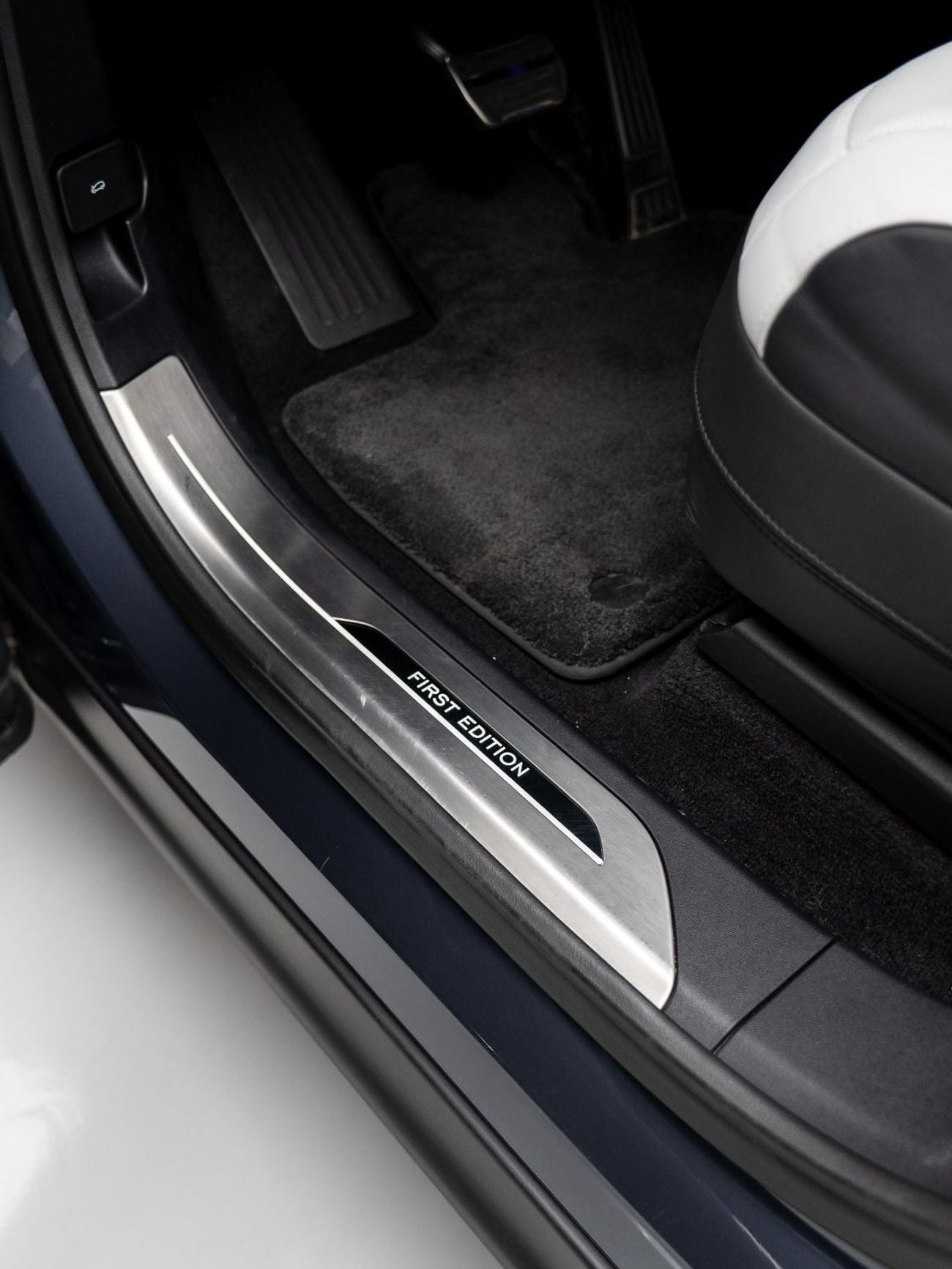 Land Rover Range Rover Sport FIRST EDITION