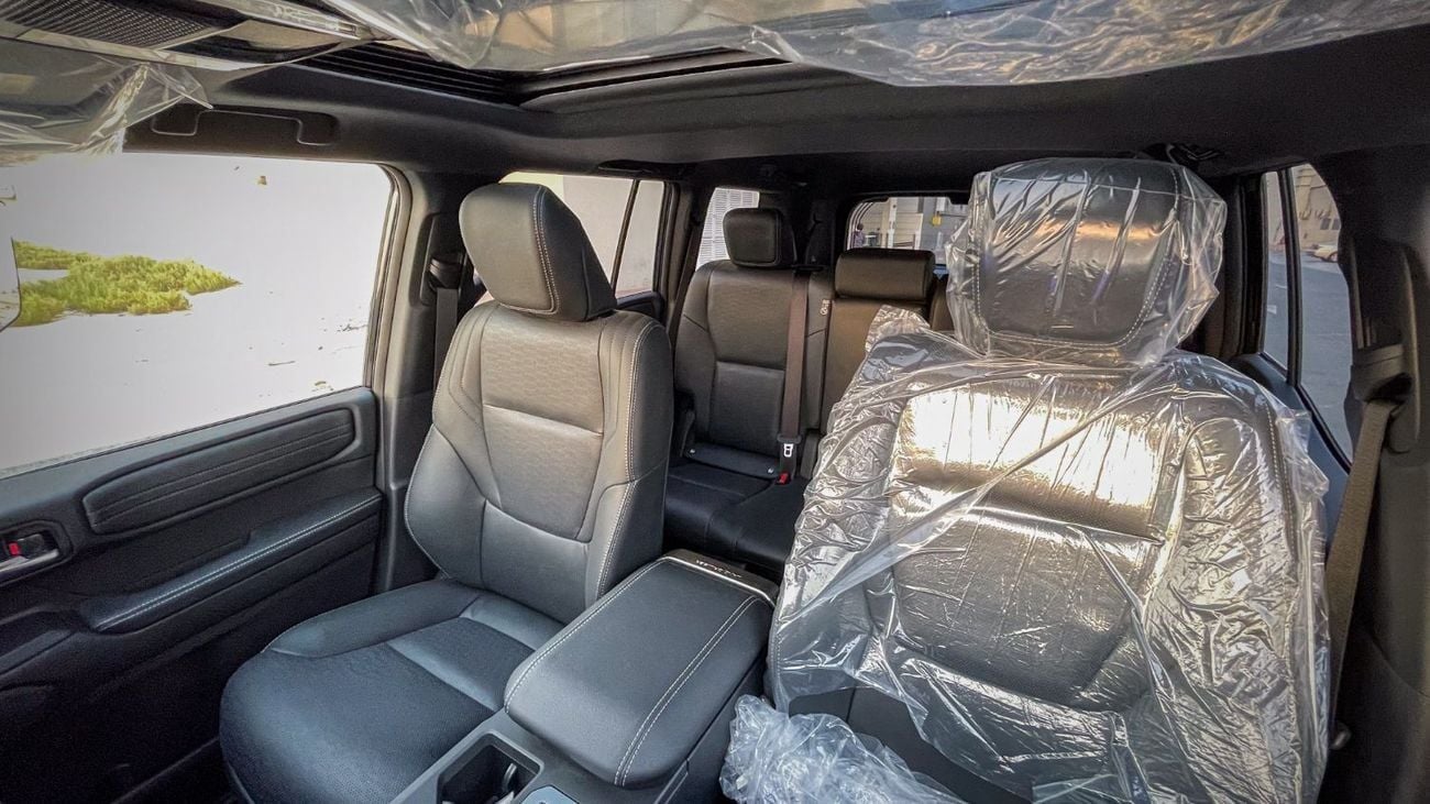تويوتا برادو VXR VX Executive 2.8L T/Diesel 2025YM