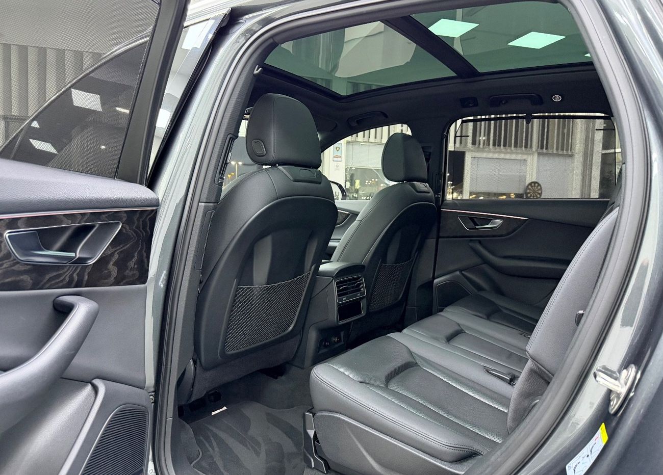 أودي Q7 55 TFSI quattro S-Line 3.0L