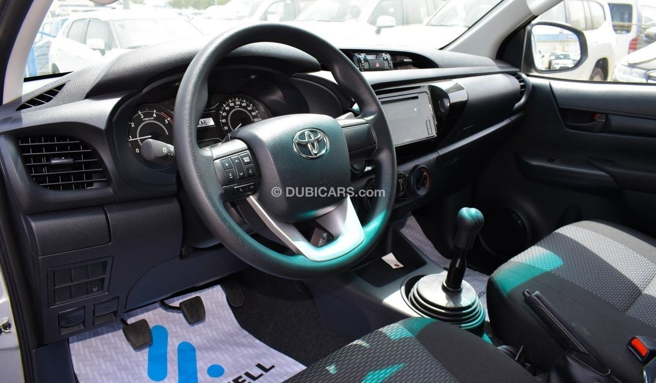 تويوتا هيلوكس DLX  2.4 L 4X4 - DSL - M/T - WITH GCC SPECS AND EXPORT ONLY