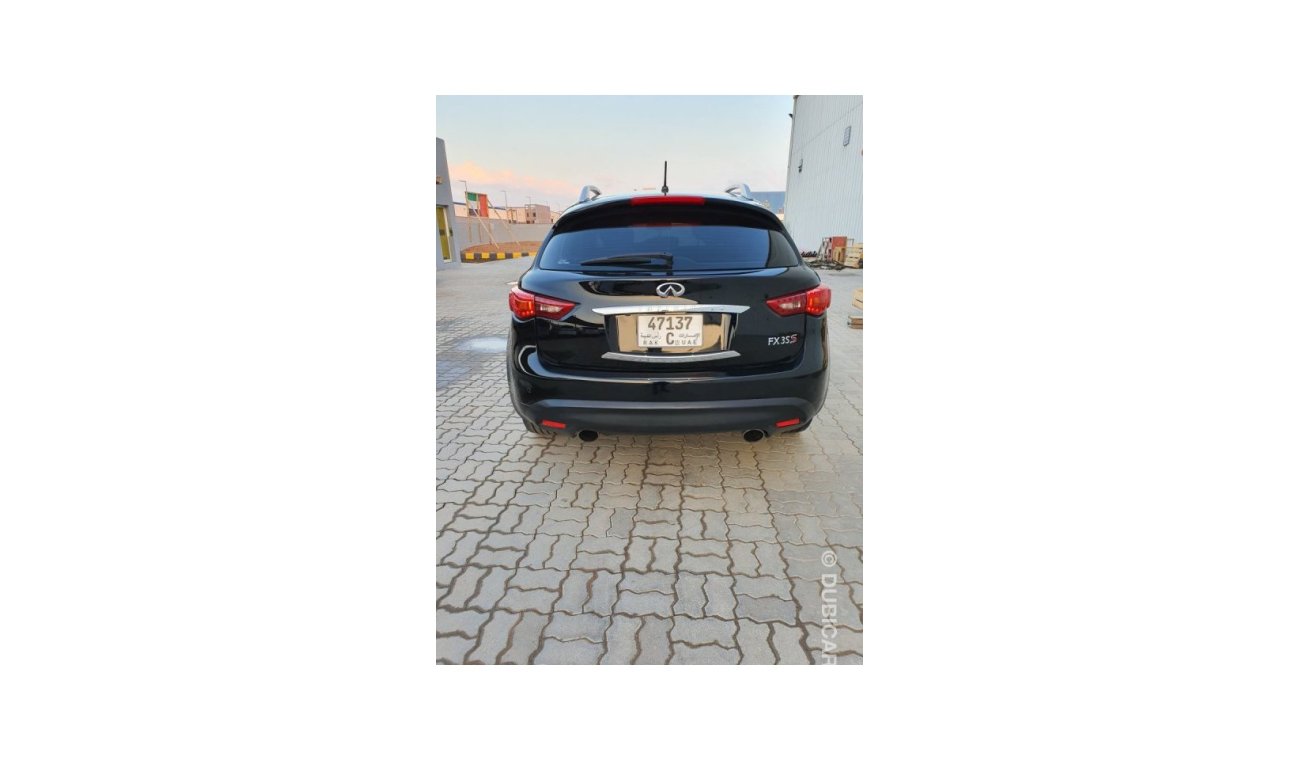 Infiniti FX35 Full Option