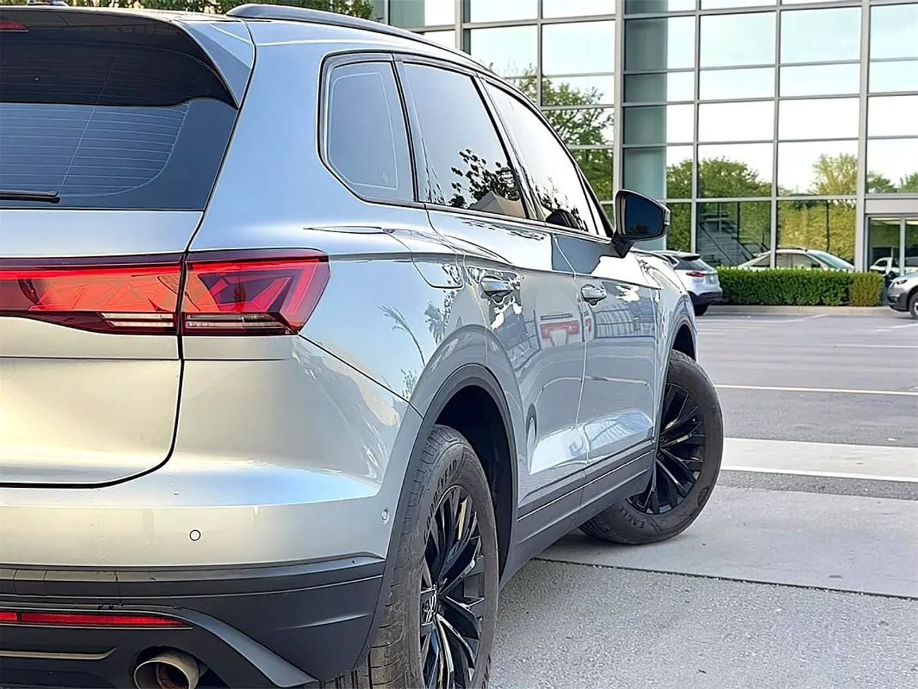 فولكس واجن طوارق Trendline 2.0L 2,384 P.M | Trendline - GCC Specs - Brand New! Under warranty