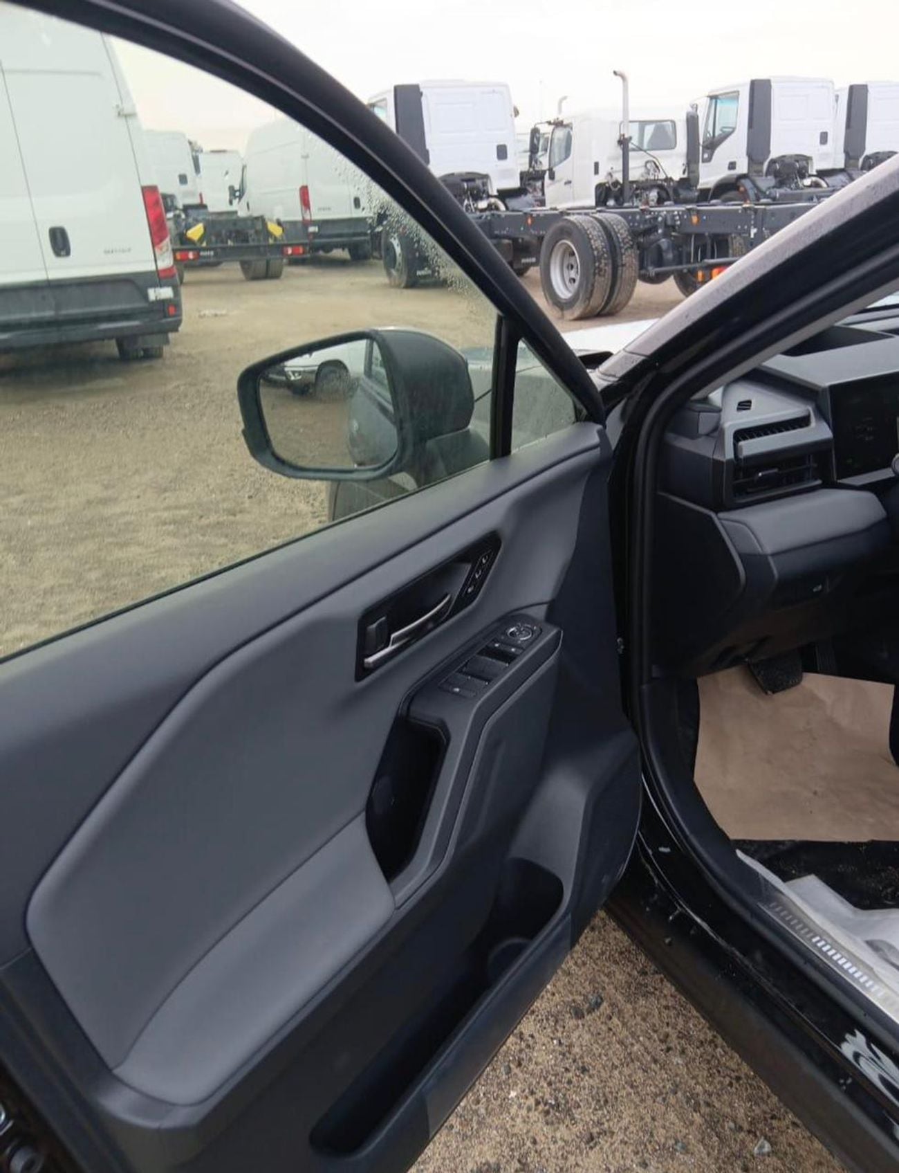 تويوتا راف ٤ TOYOTA RAV 4  HYBRID FULL OPTION NEW FACELIFT 2026 MODEL GCC SPECS