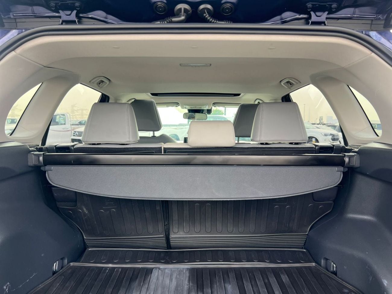 Toyota RAV4 2019 Toyota Rav4 XLE Full Option 2.5L V4 - Rear Camera - Leather Seat - Sunroof - AWD 4x4