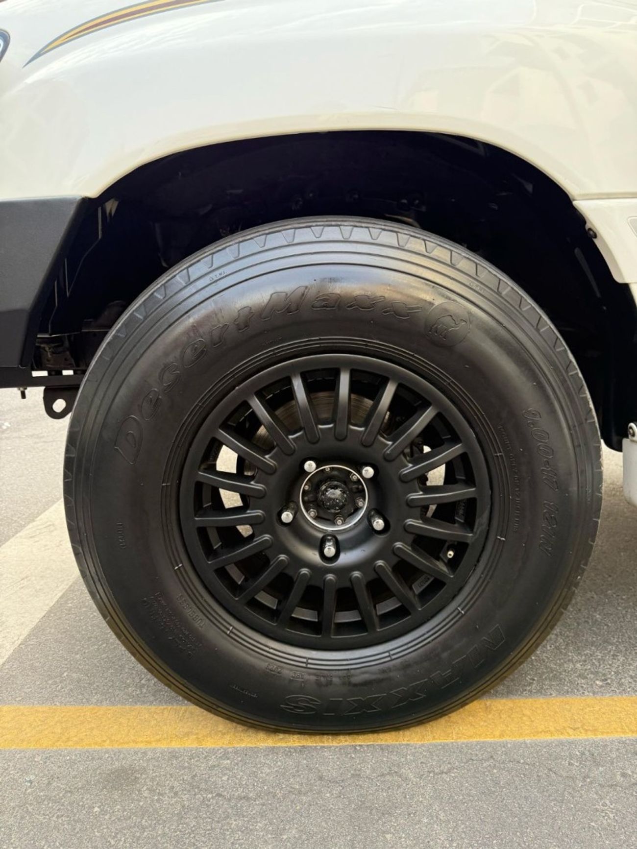 Toyota Land Cruiser TOYOTA LAND CRUISER GXR PETROL 4X4