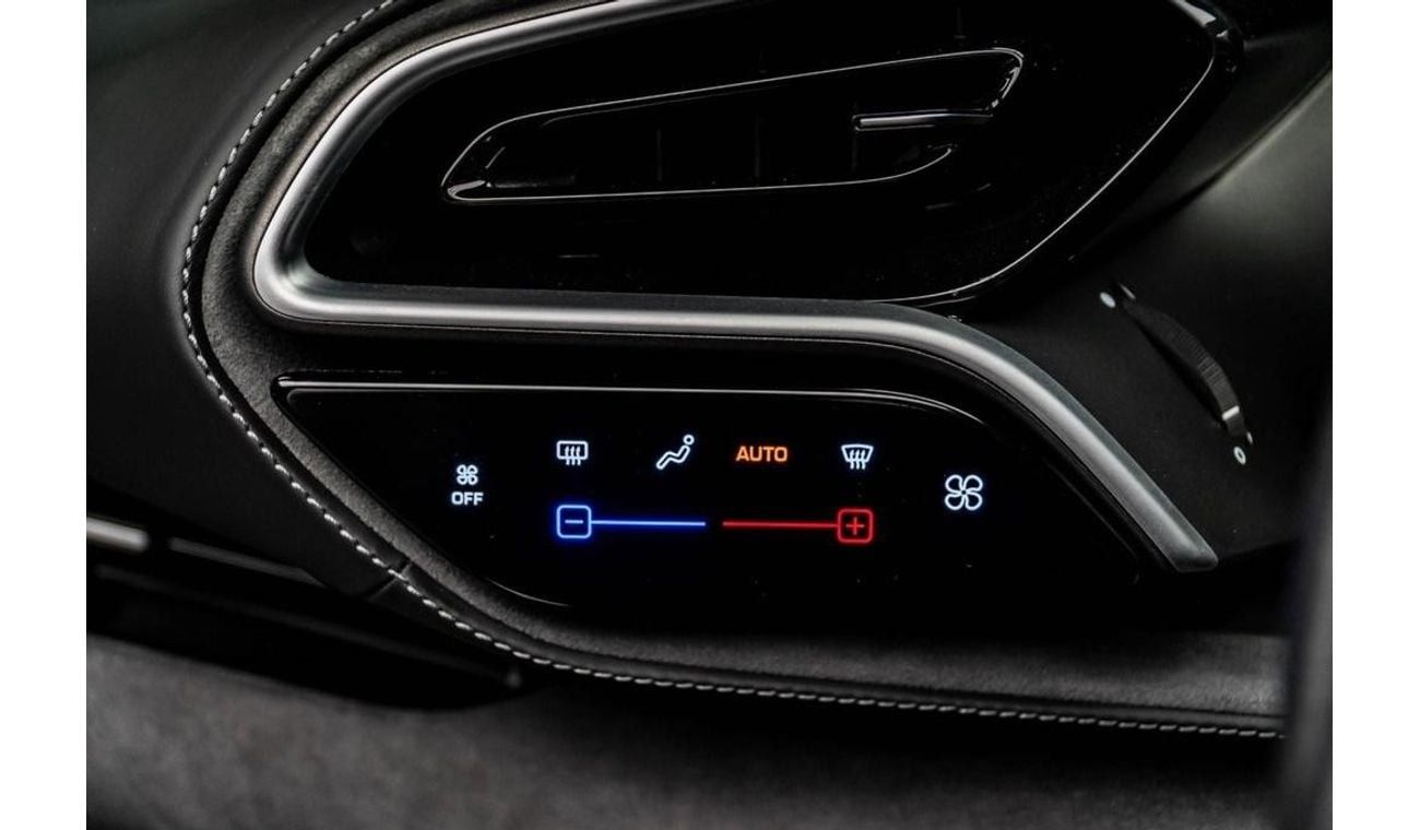 فيراري 296 GTS 3.0T V6 Spider F1 DCT RIGHT HAND DRIVE