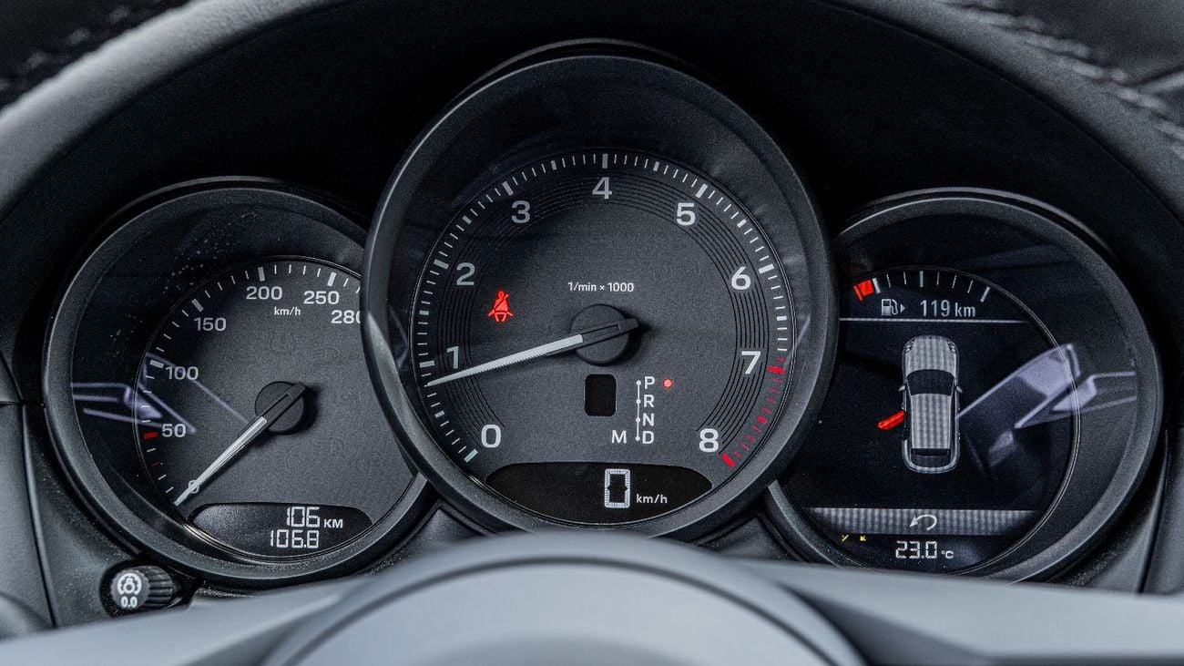 Porsche Macan Std 2.0L (252 HP) PORSCHE MACAN 2024 CARRARA WHITE METALLIC