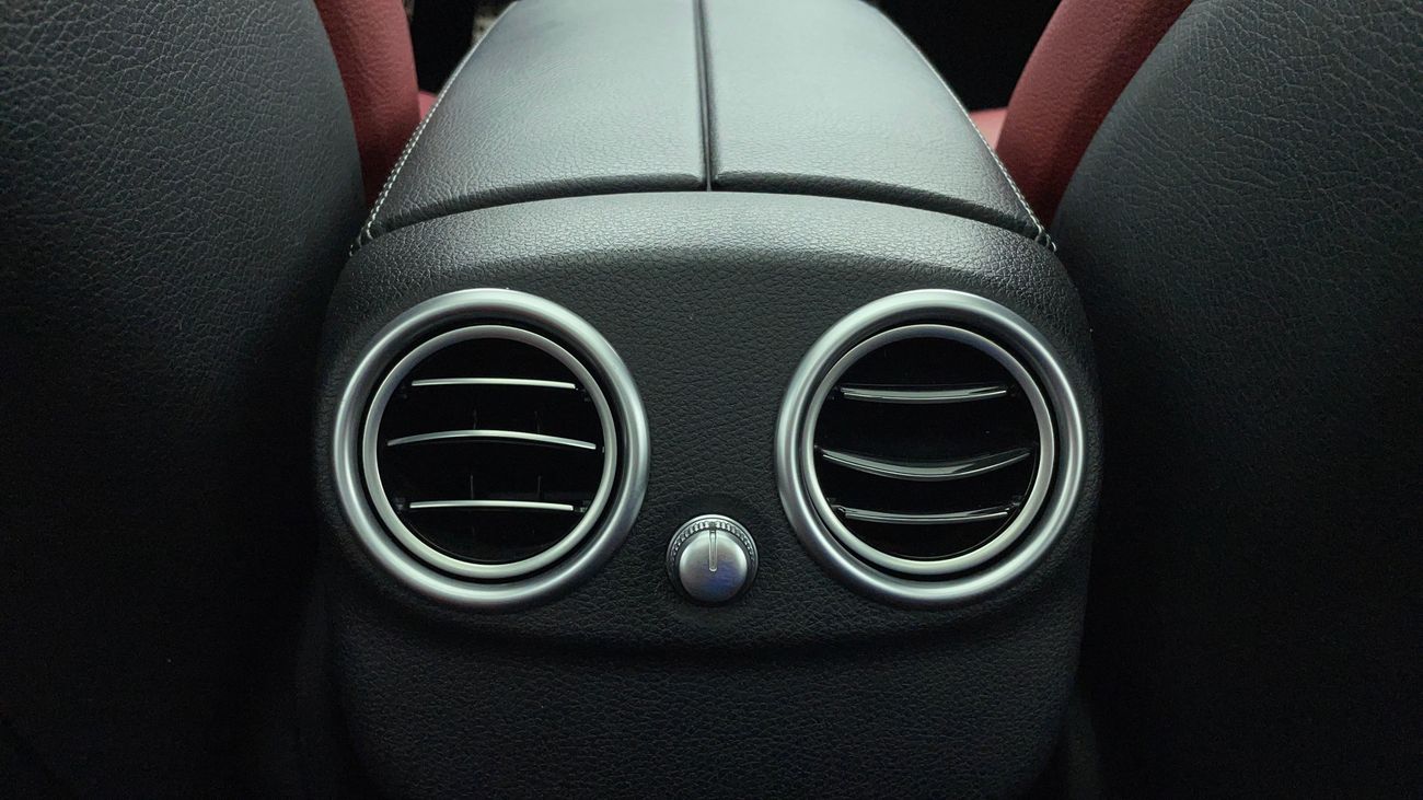 Mercedes-Benz C 200 AMG SPORTS PACKAGE 2 | Zero Down Payment | Free Home Test Drive