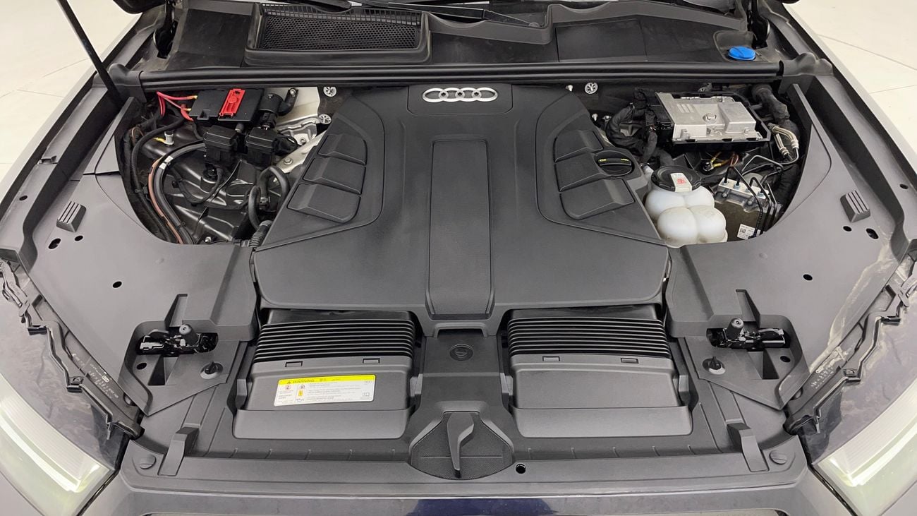 أودي Q7 45 TFSI QUATTRO S LINE 3 | بدون دفعة مقدمة | اختبار القيادة في المنزل