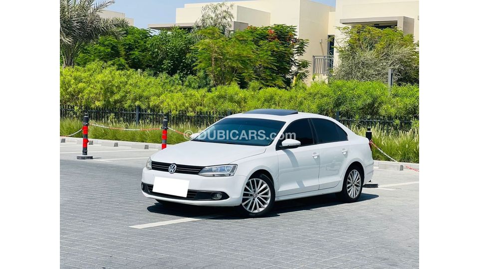 Used Volkswagen Jetta Sunroof GCC Well Maintained 2015 for sale in Dubai 542841