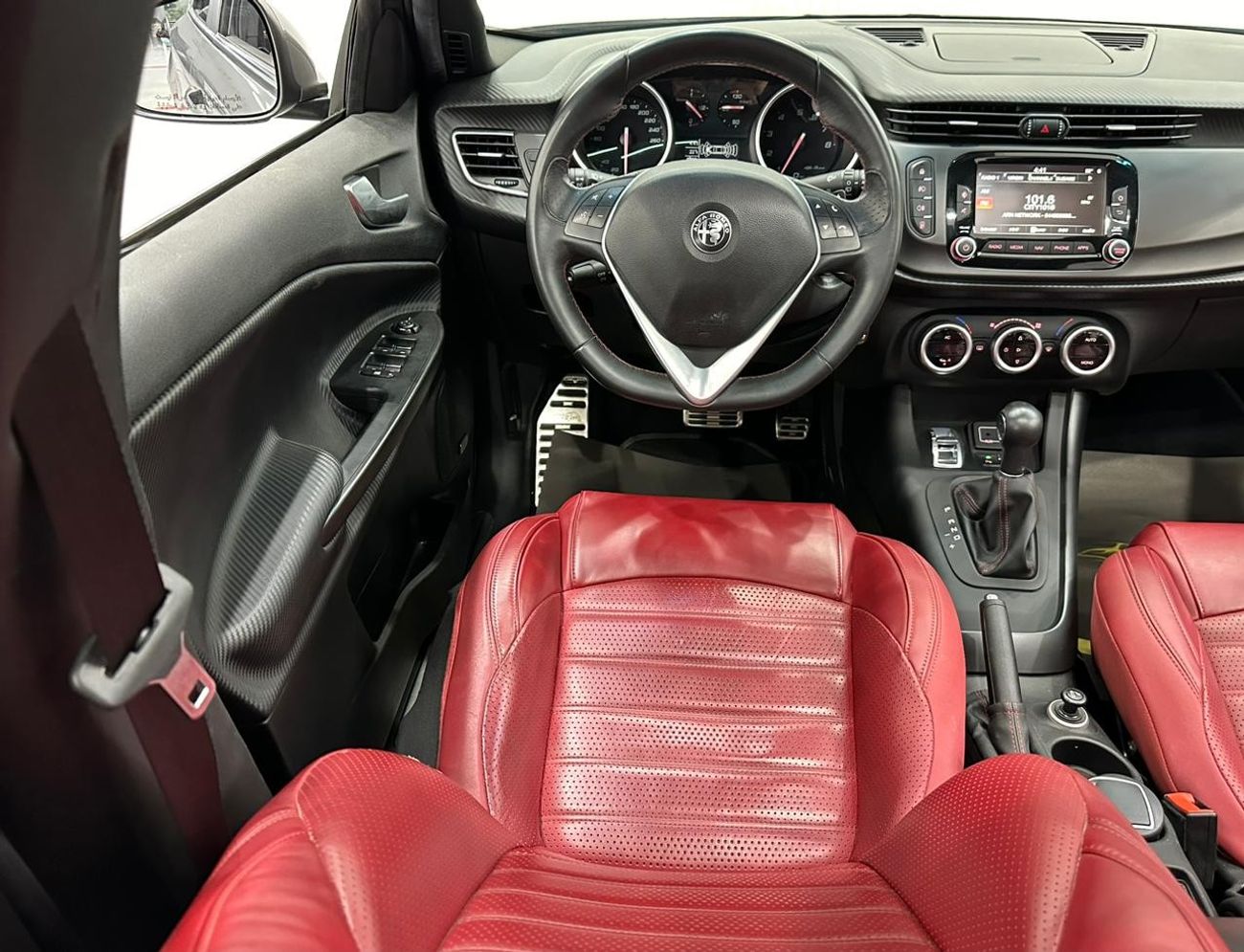 ألفا روميو ستيلفيو 2018 Alfa Romeo Giulietta Veloce Sport, Warranty, Full Service History, Excellent Condition, GCC