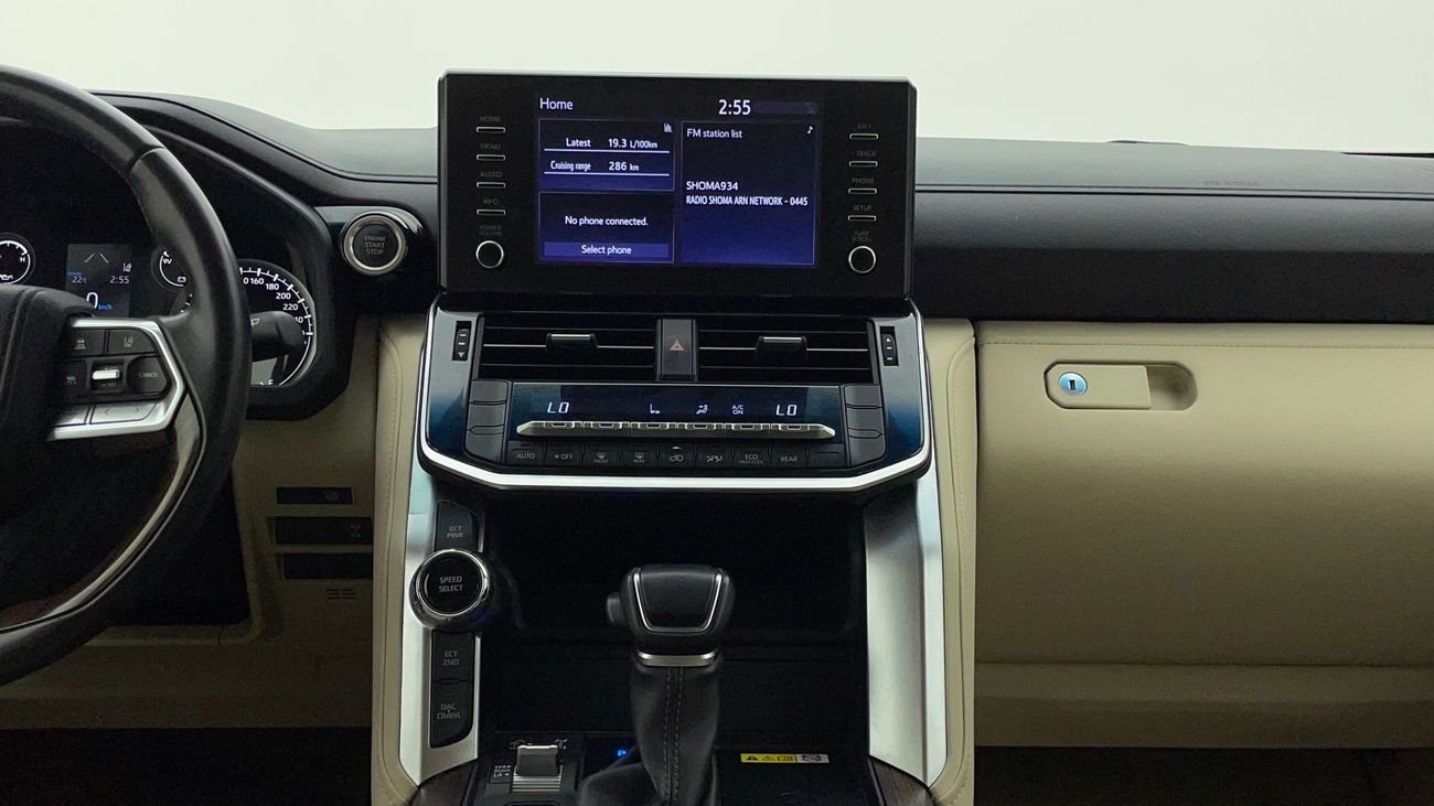 تويوتا لاند كروزر GXR 4 | بدون دفعة مقدمة | اختبار القيادة في المنزل