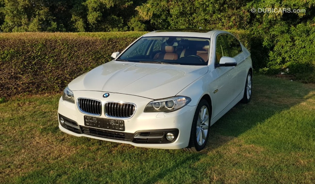 BMW 520i BMW520 model 2015 GCC car prefect condition full option low mileage sun roof leather seats navigatio