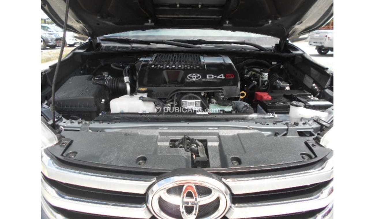 Toyota Hilux REVO 3.0L DIESEL AUTO - 2017