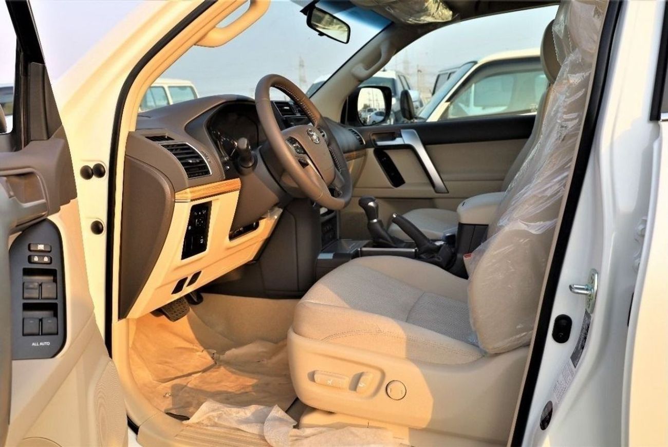 Toyota Prado TOYOTA_PRADO_VX1_2023_4.0L_V6_WHITE_GREY