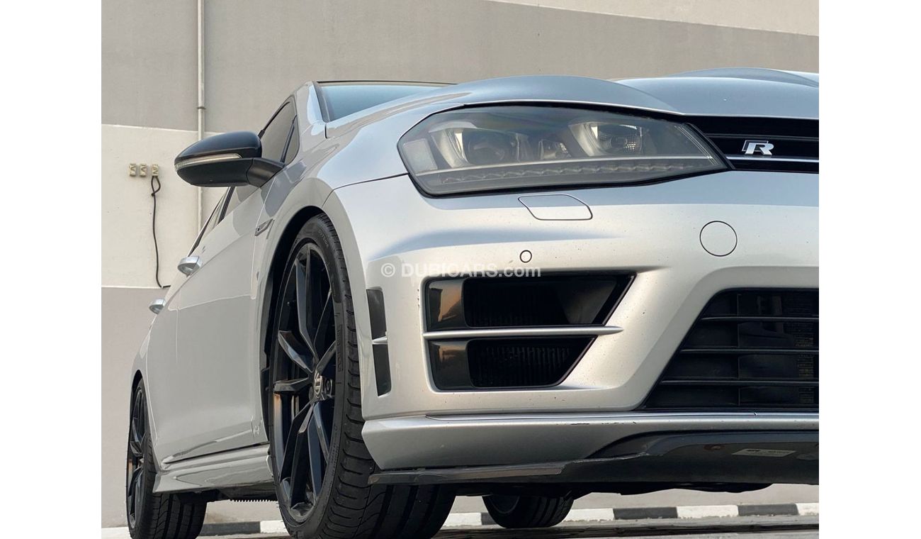 Used Volkswagen Golf R 2015 for sale in Dubai - 496373