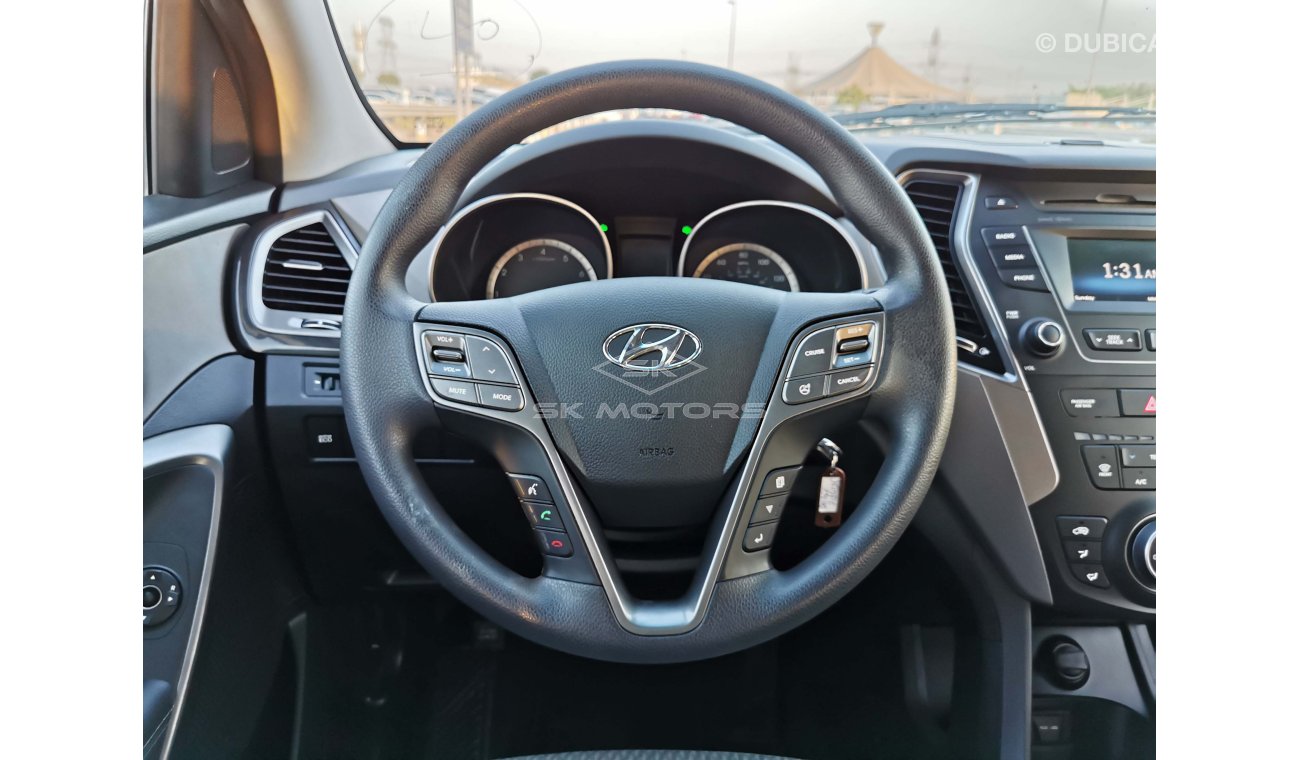 Hyundai Grand Santa Fe 3.3L Petrol, Alloy Rims, Driver Power Seat, DVD Camera (LOT # 4325)