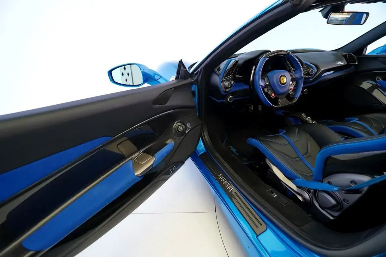 Ferrari 488 Spider STD