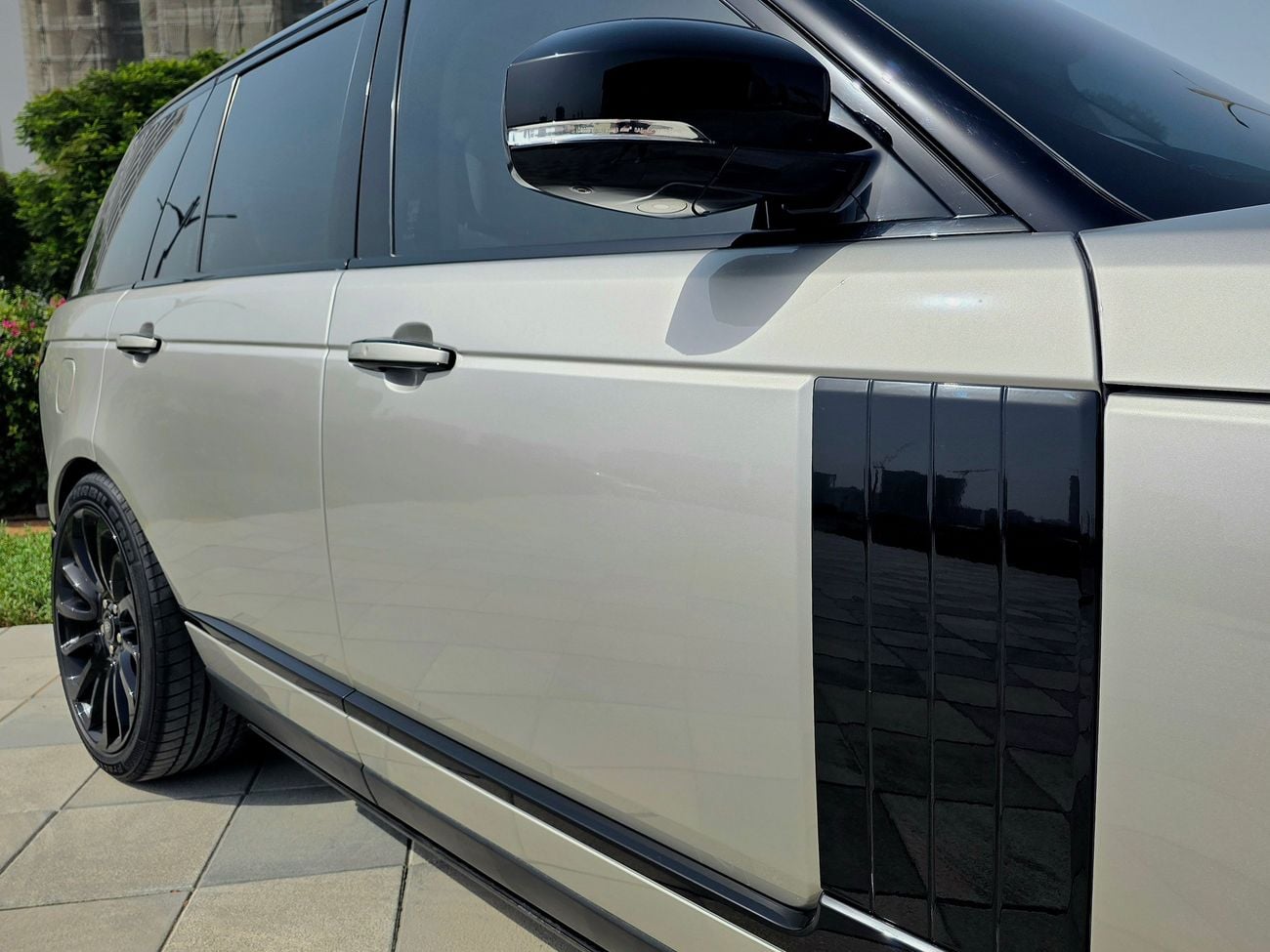Land Rover Range Rover AUTOBIOGRAPHY